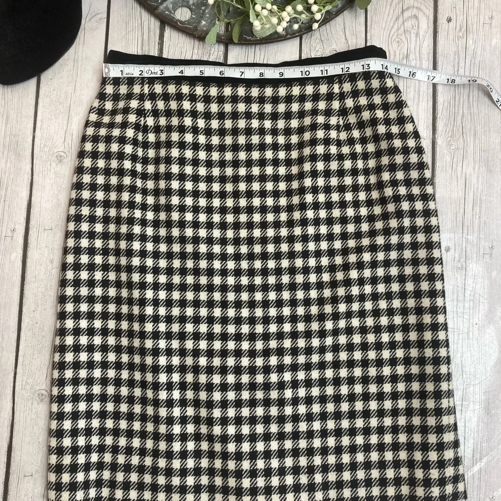 Escada Black‎ and White Houndstooth Skirt